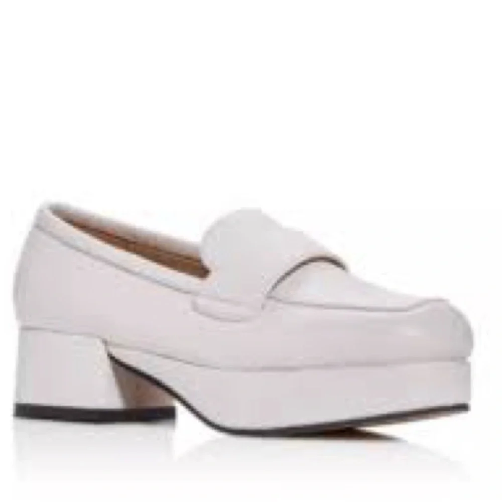 Jeffrey Campbell features fits